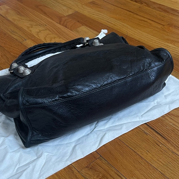 Authentic Balenciaga Agneau Giant 21 Silver Hardware City by Nicolas Ghesquière - Picture 5 of 10